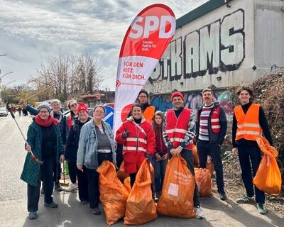 Viele Freiwillige und die SPD Mauerpark